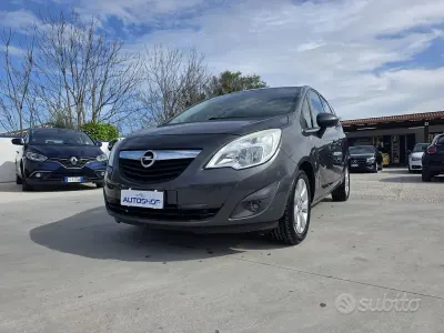 Occasion Opel Meriva Cosmo 120 ch (88 kW) 2011 Gris Monospace