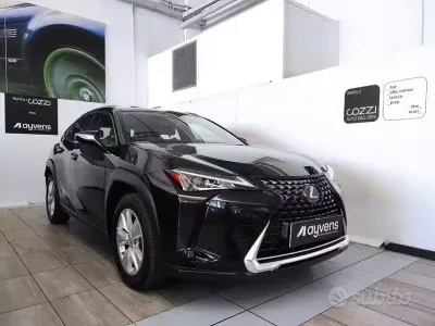 Usata Lexus UX Business Edition 152 CV (111 kW) 2022 Nero SUV