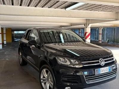 Usata VW Touareg 245 CV (180 kW) 2014 Nero SUV