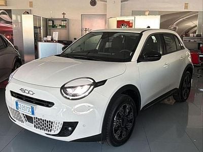 Usata Fiat 600 145 CV (106 kW) 2025 Bianco SUV