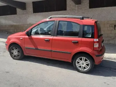 Usata Fiat Panda 50 CV (36 kW) 2005 Rosso Utilitaria