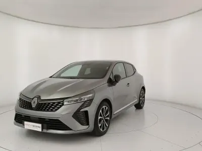 Usata Renault Clio Techno 90 CV (66 kW) 2025 Grigio Utilitaria