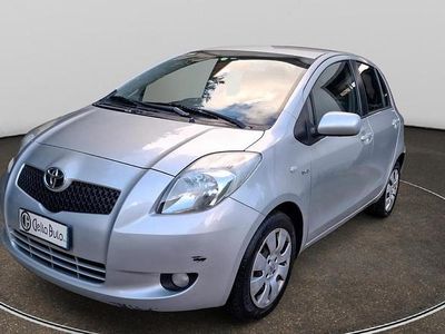 Usata Toyota Yaris Sol 90 CV (66 kW) 2006 Grigio Berlina