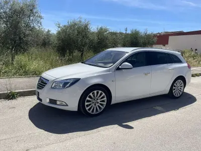 Usata Opel Insignia Cosmo 160 CV (117 kW) 2011 Station wagon