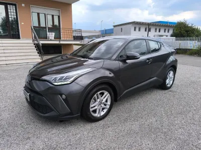 Usata Toyota C-HR Business Edition 98 CV (72 kW) 2022 Grigio SUV