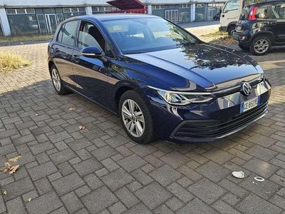 Usata VW Golf VII Life 150 CV (110 kW) 2021 Blu/azzurro Utilitaria