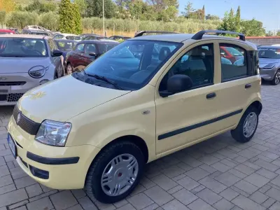 Usata Fiat Panda Classica 77 CV (56 kW) 2012 Giallo Utilitaria