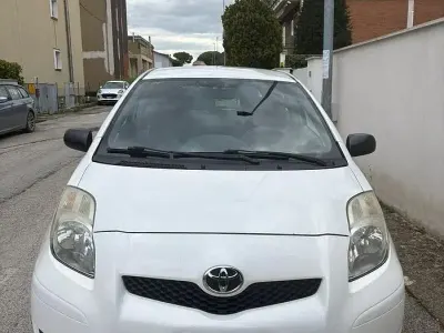 Begagnad Toyota Yaris