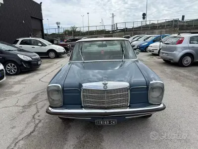Usata Mercedes 220 109 CV (80 kW) 1970 Bluazzurro Berlina