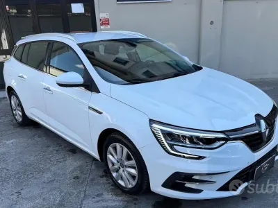 Usata Renault Mégane GrandTour 116 CV (85 kW) 2021 Bianco Station wagon
