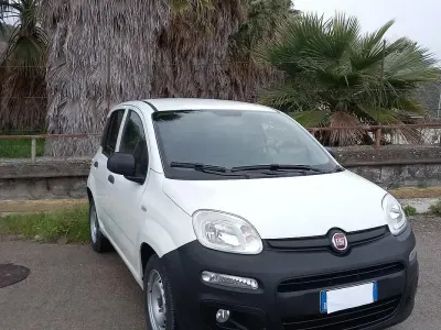 Usata Fiat Panda Pop 69 CV (50 kW) 2018 Bianco Utilitaria