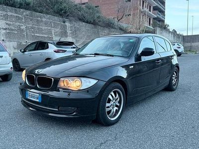 Usata BMW 118 143 CV (105 kW) 2010 Nero Utilitaria