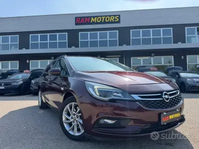 Usata Opel Astra S 136 CV (100 kW) 2018 Viola Station wagon