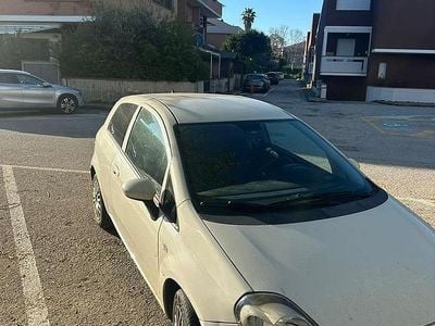 Usata Fiat Punto 2015 Bianco Utilitaria