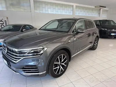 Usata VW Touareg Advance 231 CV (169 kW) 2020 Grigio SUV