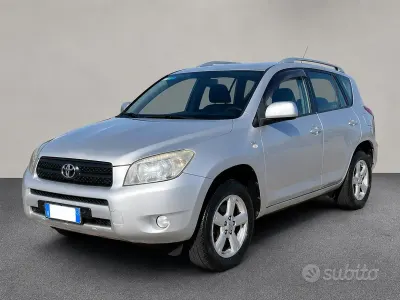 Usata Toyota RAV4 136 CV (100 kW) 2006 SUV
