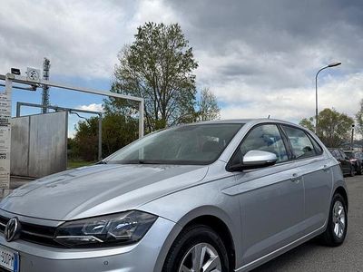 Usata VW Polo Comfortline 95 CV (69 kW) 2018 Grigio Utilitaria