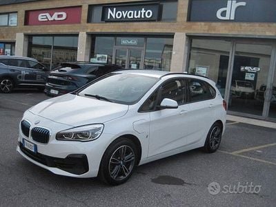 Usata BMW 225 Active Tourer iPerformance 136 CV (100 kW) 2019 Bianco Monovolume