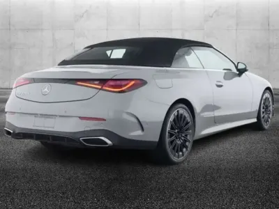 Usata Mercedes CLE220 AMG Line Premium 197 CV (144 kW) 2025 Grigio Cabrio