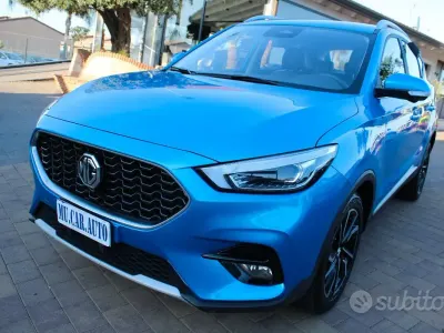 Usata MG ZS Luxury 106 CV (77 kW) 2024 Bluazzurro SUV
