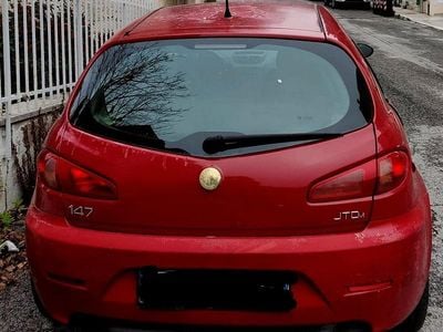 Usata Alfa Romeo 147 120 CV (88 kW) 2006 Rosso Utilitaria