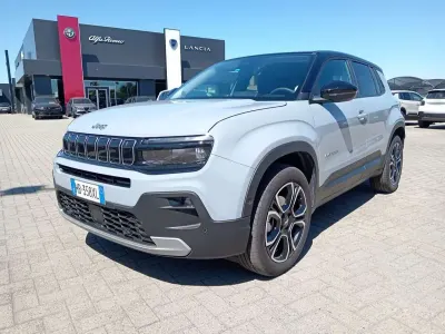 Usata Jeep Avenger Summit 110 CV (80 kW) 2026 Argento SUV