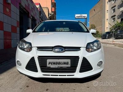 Usata Ford Focus 116 CV (85 kW) 2012 Bianco Berlina
