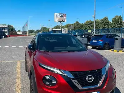 Usata Nissan Juke N-Connecta 114 CV (83 kW) 2025 Rosso SUV