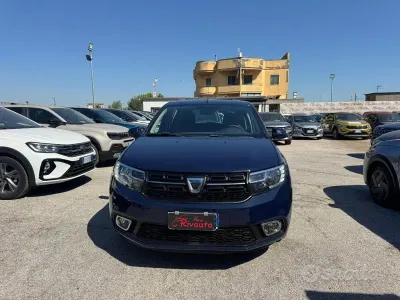 Usata Dacia Sandero Comfort 90 CV (66 kW) 2019 Bluazzurro Berlina