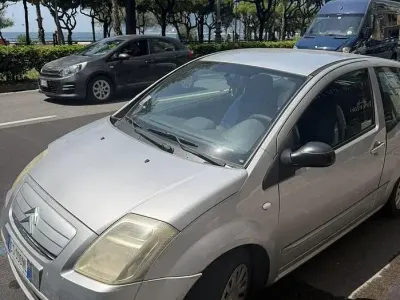 Usata Citroën C2 60 CV (44 kW) 2004 Grigio Utilitaria
