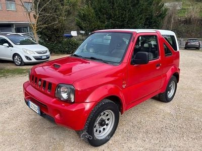 Usata Suzuki Jimny 65 CV (47 kW) 2004 Rosso SUV