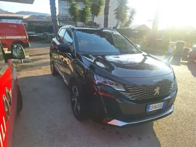 Usata Peugeot 3008 Allure 131 CV (96 kW) 2021 SUV