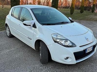 Usata Renault Clio II 75 CV (55 kW) 2011 Berlina