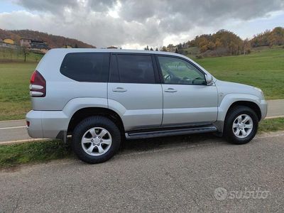 Usata Toyota Land Cruiser 2005 Grigio Berlina