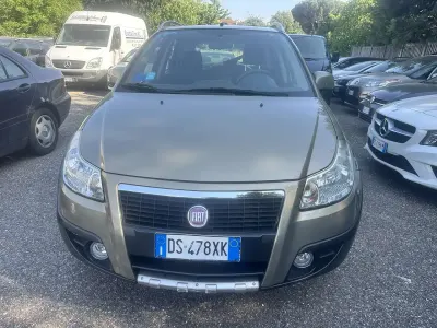 Usata Fiat Sedici 107 CV (78 kW) 2009 Bronzo SUV