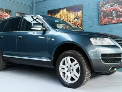 Usata VW Touareg 310 CV (228 kW) 2003 Grigio SUV