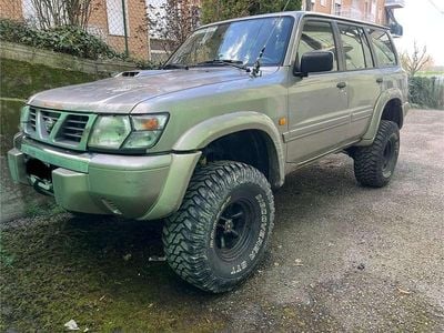 Używany Nissan Patrol 158 KM (116 kW) 2001 Szary SUV