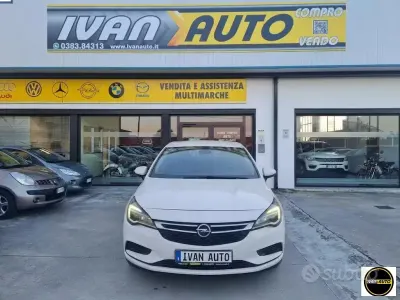Begagnad Opel Astra 136 HK (100 kW) 2017 Vit Sedan