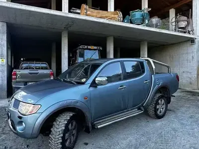 Usata Mitsubishi L200