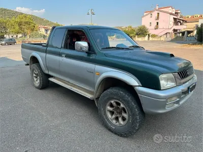 Usata Mitsubishi L200 115 CV (84 kW) 2002 Verde Pick-up