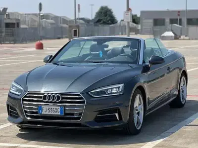 Usata Audi A5 Cabriolet Ambiente 190 CV (139 kW) 2017 Grigio Cabrio