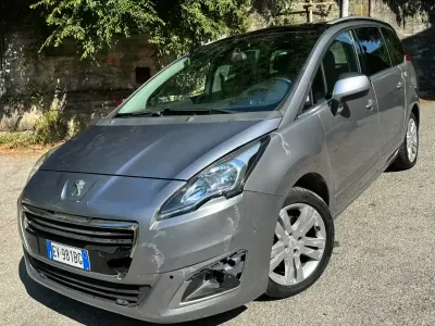 Usata Peugeot 5008