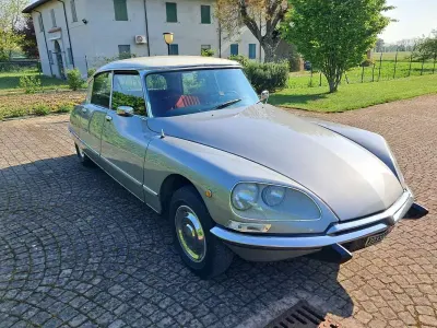 Usata Citroën DS 120 CV (88 kW) 1972 Argento Berlina