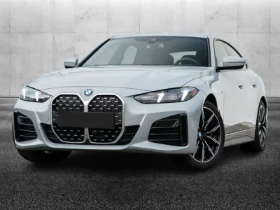 Usata BMW 420 M Sport 190 CV (139 kW) 2025 Grigio Berlina