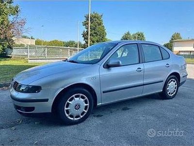Usata Seat Toledo 110 CV (80 kW) 2000 Grigio Berlina