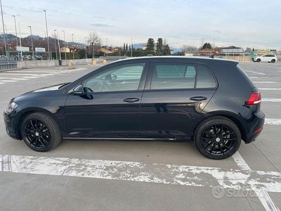 Usata VW Golf VII 125 CV (91 kW) 2017 Nero Berlina