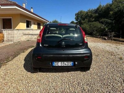 Usata Peugeot 107 68 CV (50 kW) 2006 Nero Utilitaria