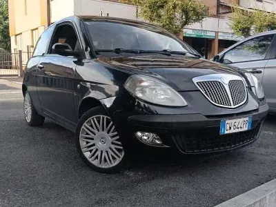 Usata Lancia Ypsilon 80 CV (58 kW) 2005 Utilitaria