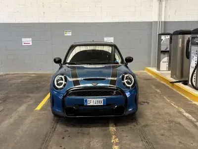 Usata Mini Cooper S Classic 178 CV (130 kW) 2021 Blu Utilitaria