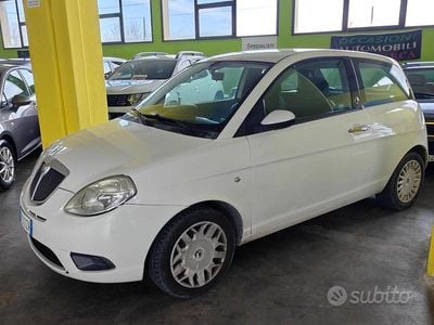 Usata Lancia Ypsilon 77 CV (56 kW) 2009 Bianco Utilitaria